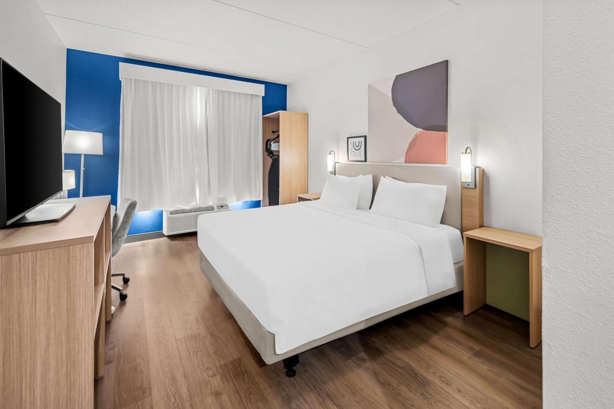 Spark By Hilton Woodbridge Exteriör bild