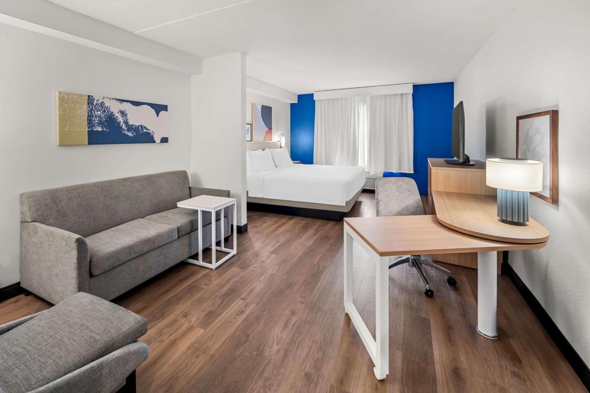 Spark By Hilton Woodbridge Exteriör bild