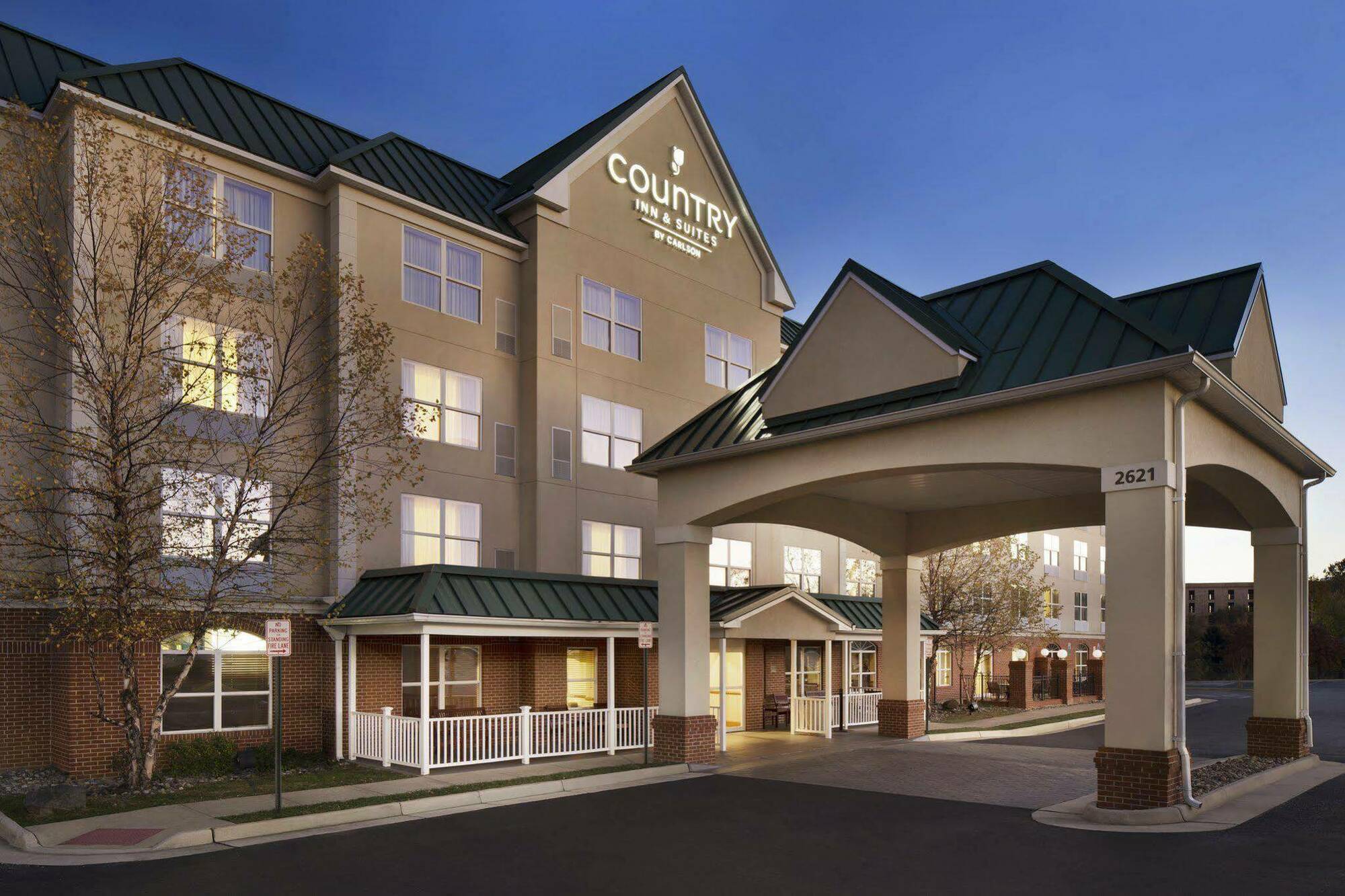 Spark By Hilton Woodbridge Exteriör bild
